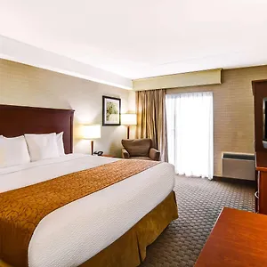 Quality 3*, Kitchener Canada